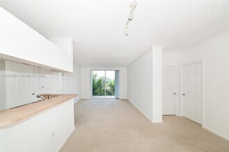Building Photo - 17150 N Bay Rd