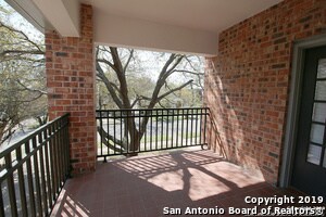 Foto del edificio - 129 E Ridgewood Ct