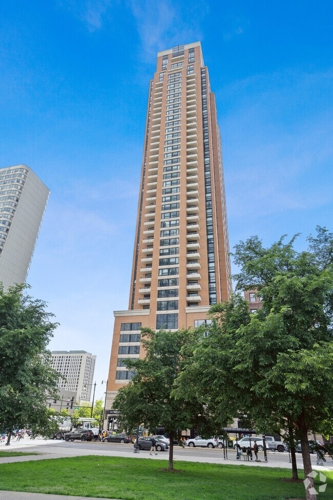 Building Photo - 1160 S Michigan Ave