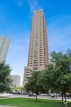 Building Photo - 1160 S Michigan Ave