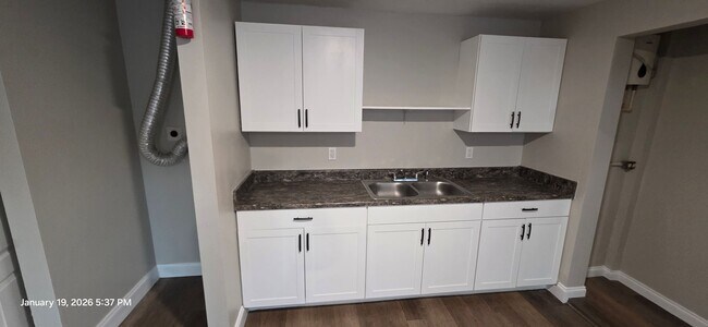 Foto del edificio - 603 27th Ave W