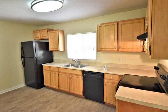 Building Photo - 3212 Cashmere Dr