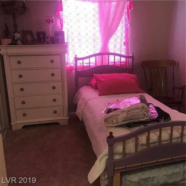 Foto del edificio - Beautiful3 bedroom condo, located in a 24 ...