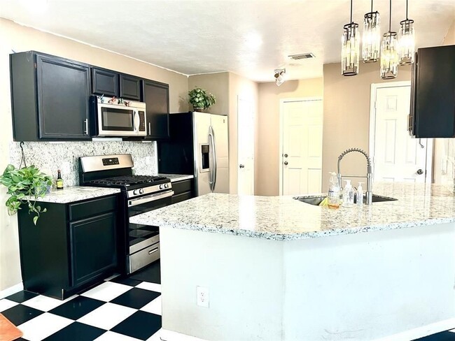 Foto del edificio - 19111 Canaras Ct