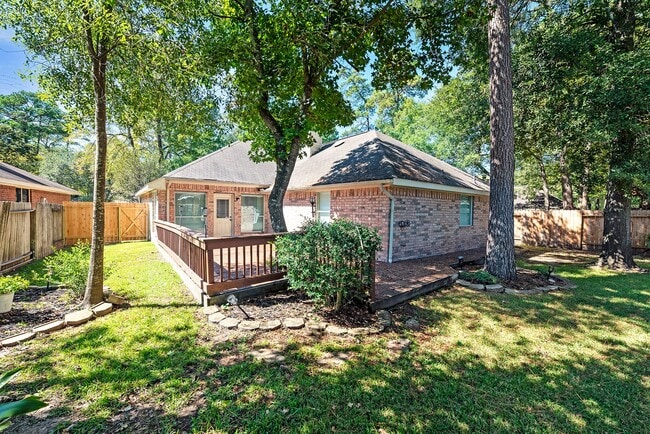 Building Photo - 135 W Russet Grove Cir
