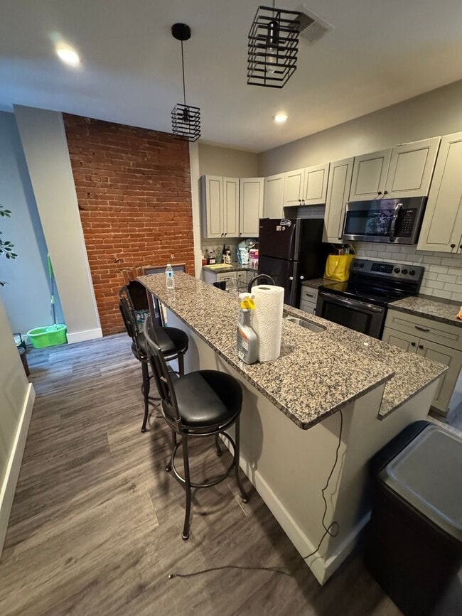 Photo - 5148 Dearborn St House