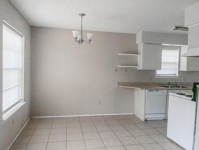 Foto del edificio - 6415 27th St