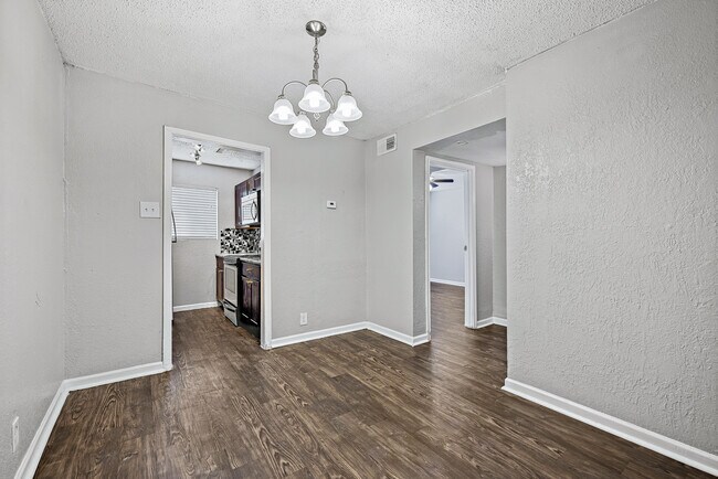 Building Photo - 5414-5418 Reiger Ave, Dallas TX