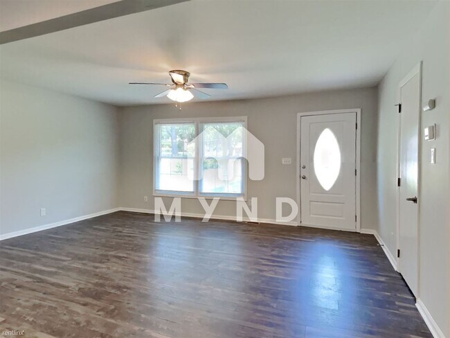 Building Photo - 3 br, 2 bath House - 2901 Newark Dr