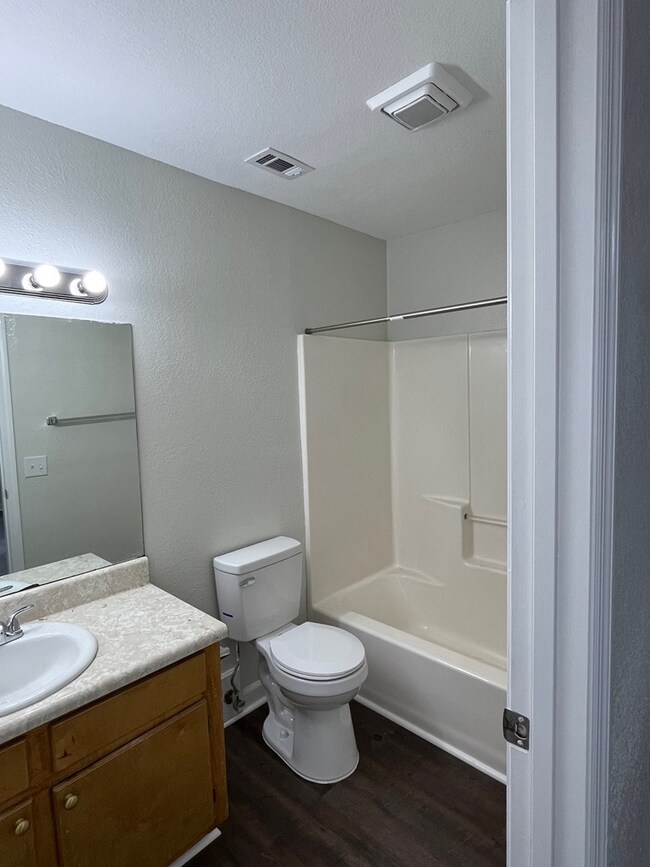 Foto del edificio - 119 Hambleton St