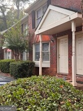 Building Photo - 170 Northview Dr