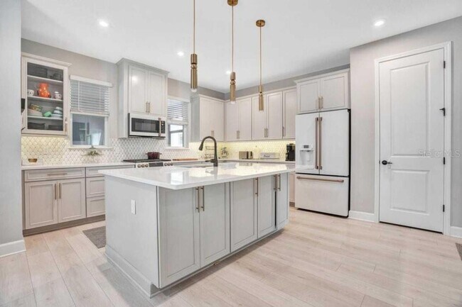 Building Photo - 15329 Calming Balsam Aly