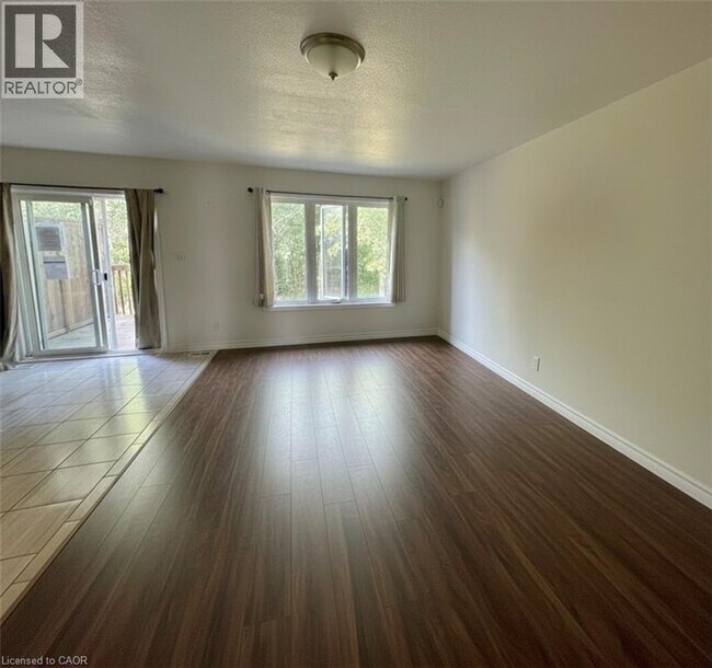 Photo du bâtiment - 54 Haney Dr