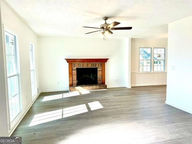 Building Photo - 3945 Peninsula Ct