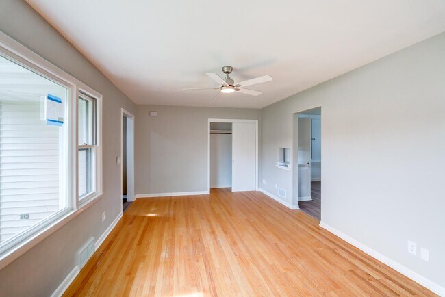Foto del edificio - 109-115 Ridge Dr - 113 Ridge Dr