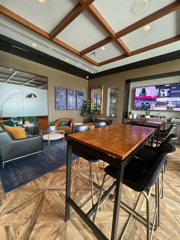 Foto del edificio - 1101 E Bayaud Ave