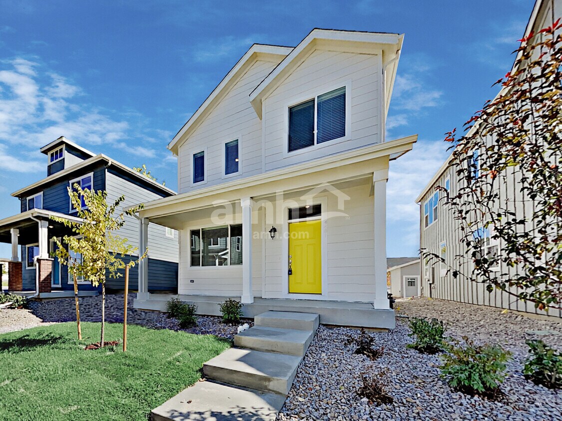 Primary Photo - 4481 Crestone Peak Street