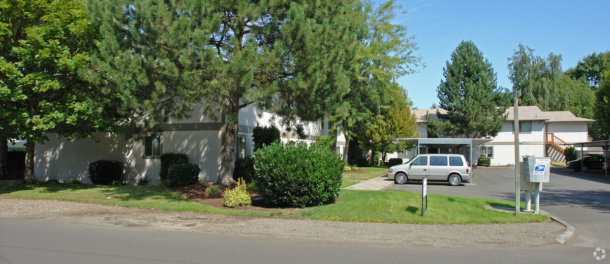 Building Photo - Tiffany Place Apartments