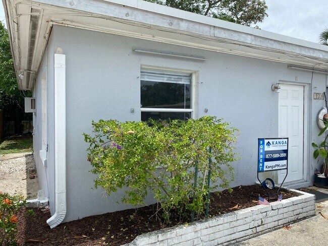 Building Photo - 1820 Redbank Road