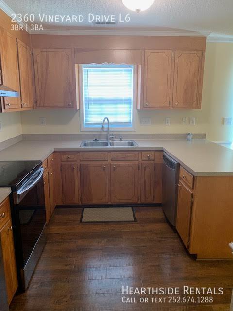 Building Photo - 2360 Vineyard Dr
