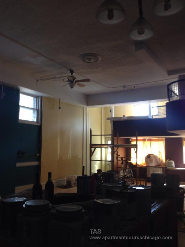 Building Photo - 1300 W Barry Ave