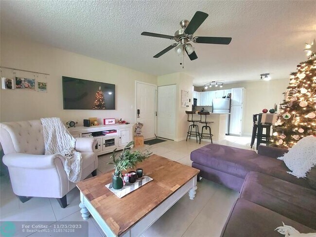 Foto del edificio - 801 Lyons Rd