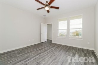 Interior Photo - Tricon Bryson