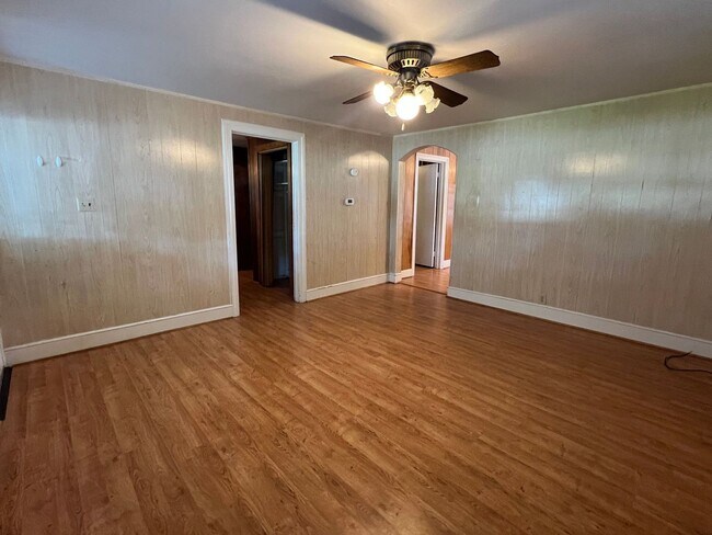 Foto del edificio - 3 bedroom, 1 bath House