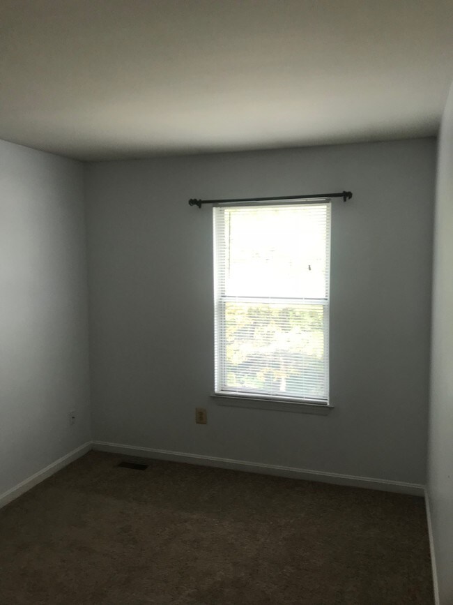 Foto del edificio - 1101 Kelfield Dr