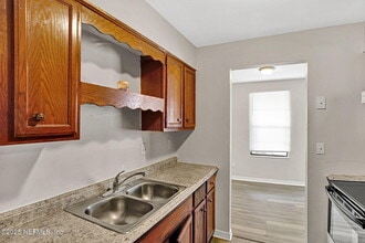 Building Photo - 473 Bentwood Ln