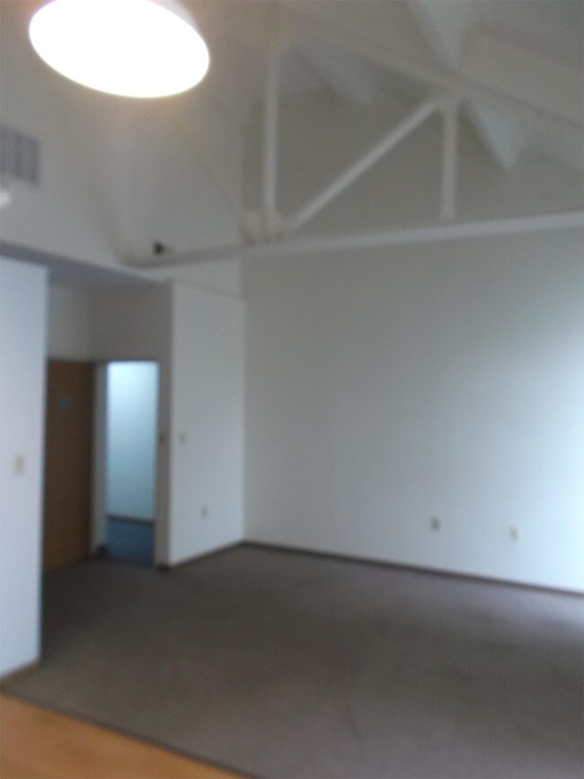 Foto del edificio - 407 S Blackhoof St