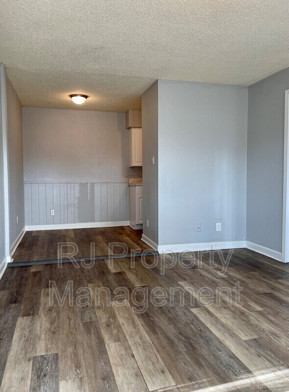 Foto del edificio - 1435 Court Ave