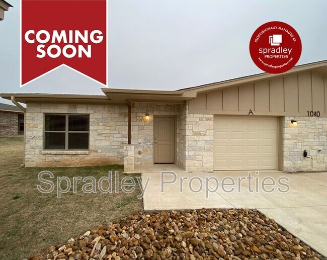 Foto del edificio - 1011 Laurel Dr