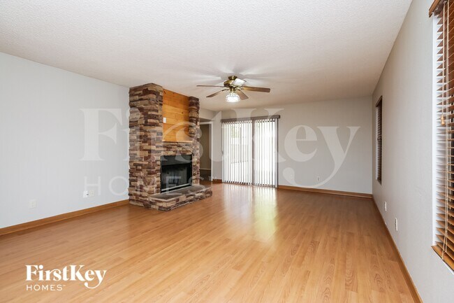 Foto del edificio - 6410 W Townley Ave