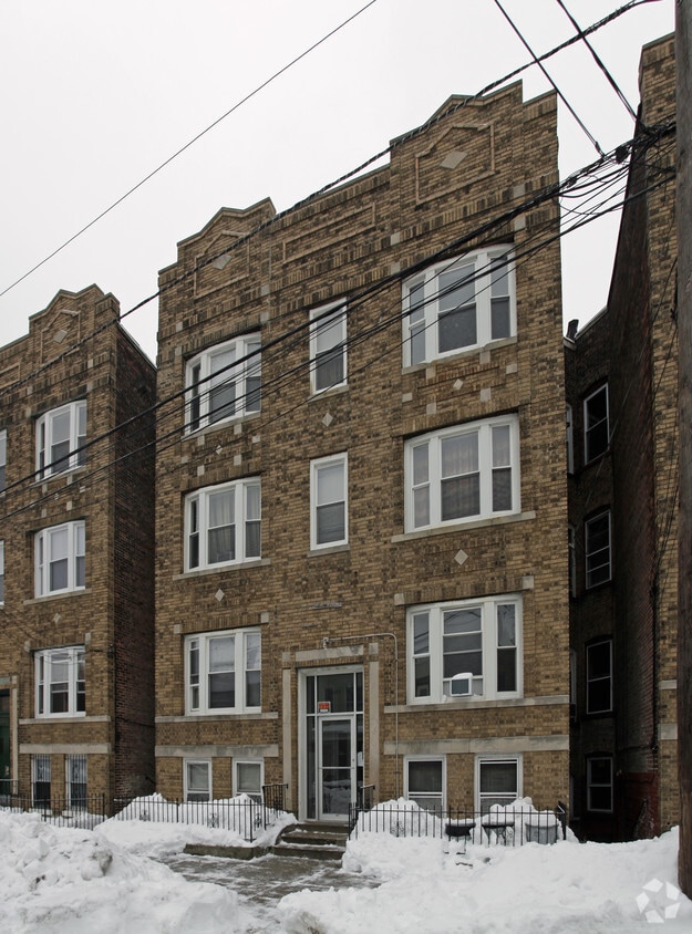 Building Photo - 343 Forrest St