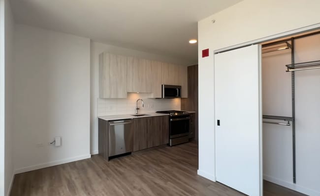 Photo - 180 N Aberdeen St Apartment