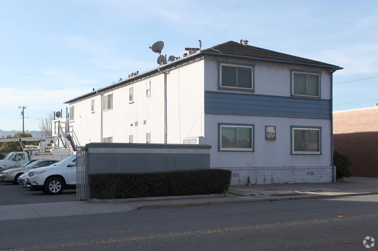 Primary Photo - 430 San Bruno Ave E