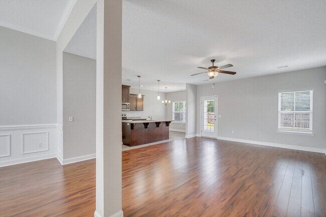 Foto del edificio - 486 Thorp Circle