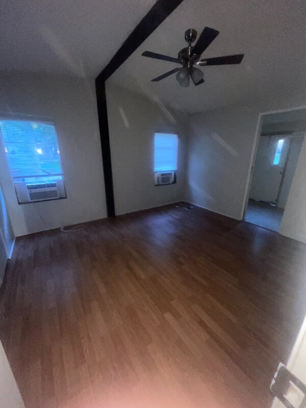 Building Photo - 15509 Parret Ln