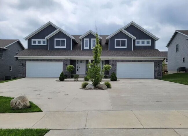 Foto del edificio - 2432 68th St SE