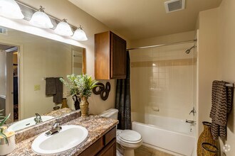 2BR, 2BA - B2 - Park at Westpointe