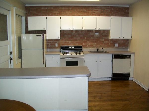 Building Photo - 2 bedroom in CHICAGO IL 60613