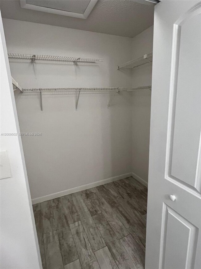 Building Photo - 9203 SW 138th Pl
