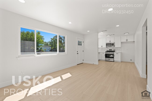 Foto del edificio - 3879 Circle Dr