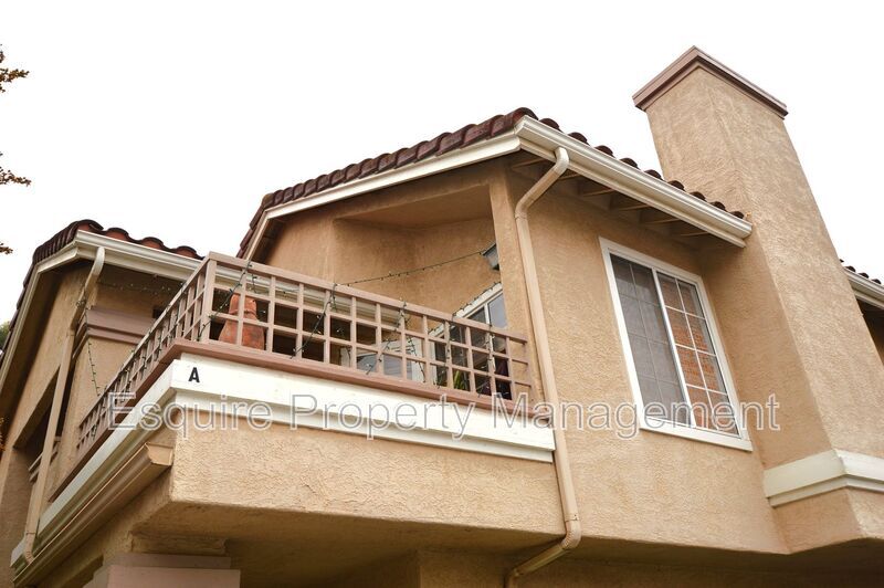 Foto principal - 615 Baywood Ln