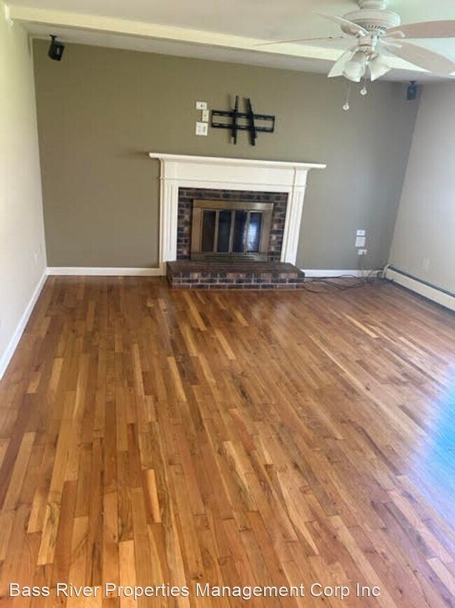 Building Photo - 3 br, 2 bath House - 5 Coventry Way