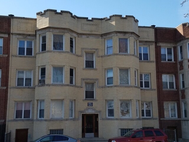 Building Photo - 118 N Hamlin Blvd