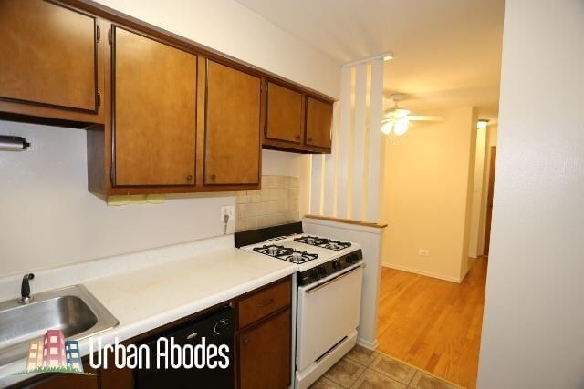Foto del edificio - 648 W Wrightwood Ave