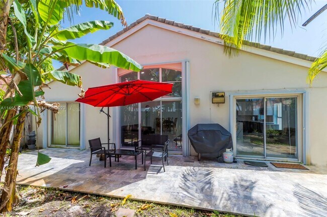Foto del edificio - 3 br, 2 bath House - 16561 NW 5th St SPRIN...