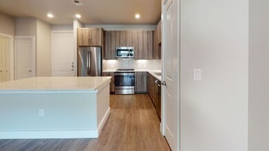 Building Photo - 24002 Colonial Pkwy